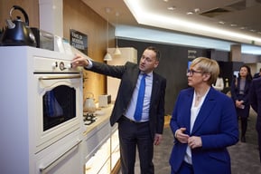 Bild_zur_Medieninformation_Forschungszentrum_Hisense_02
