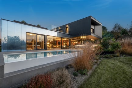 HU_Fekete_HS330_HF310_HT410_2-6