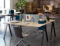 csm_Wiesner-Hager_Tischsystem_yuno_office_01_86463b2f06