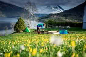 emelie_gardening_sus4