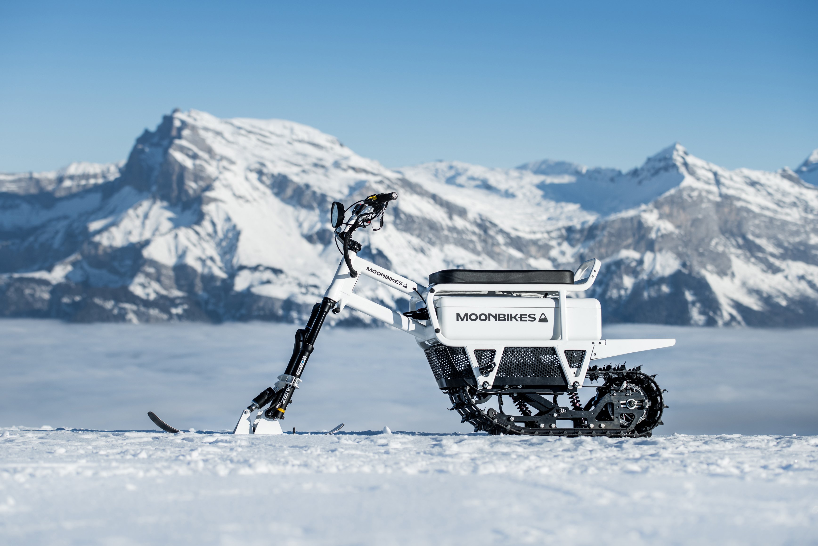 Moonbikes_0 ©Niels St Viteux