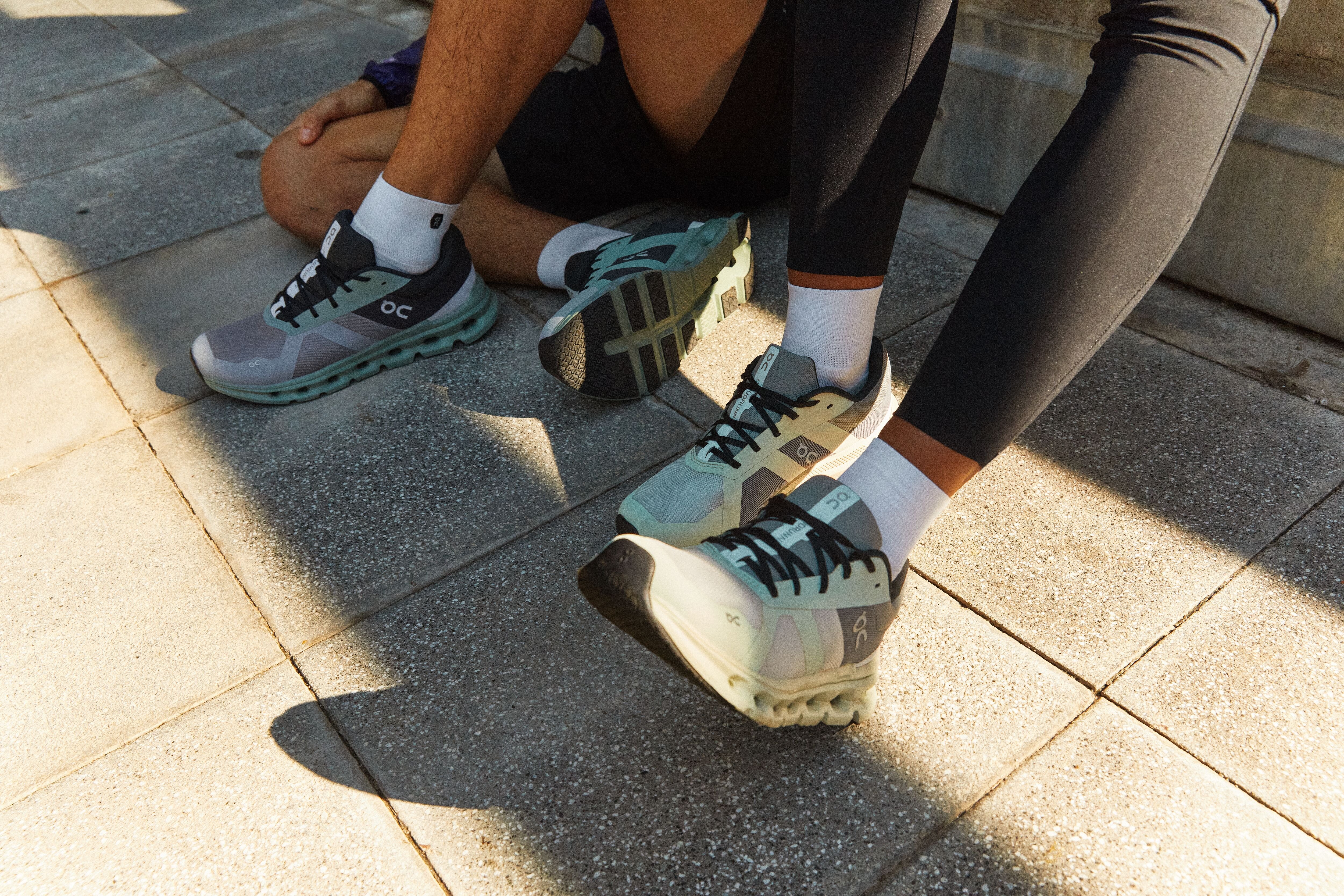 Medium JPEG-SS22 Cloudrunner Editorial Closeup 3